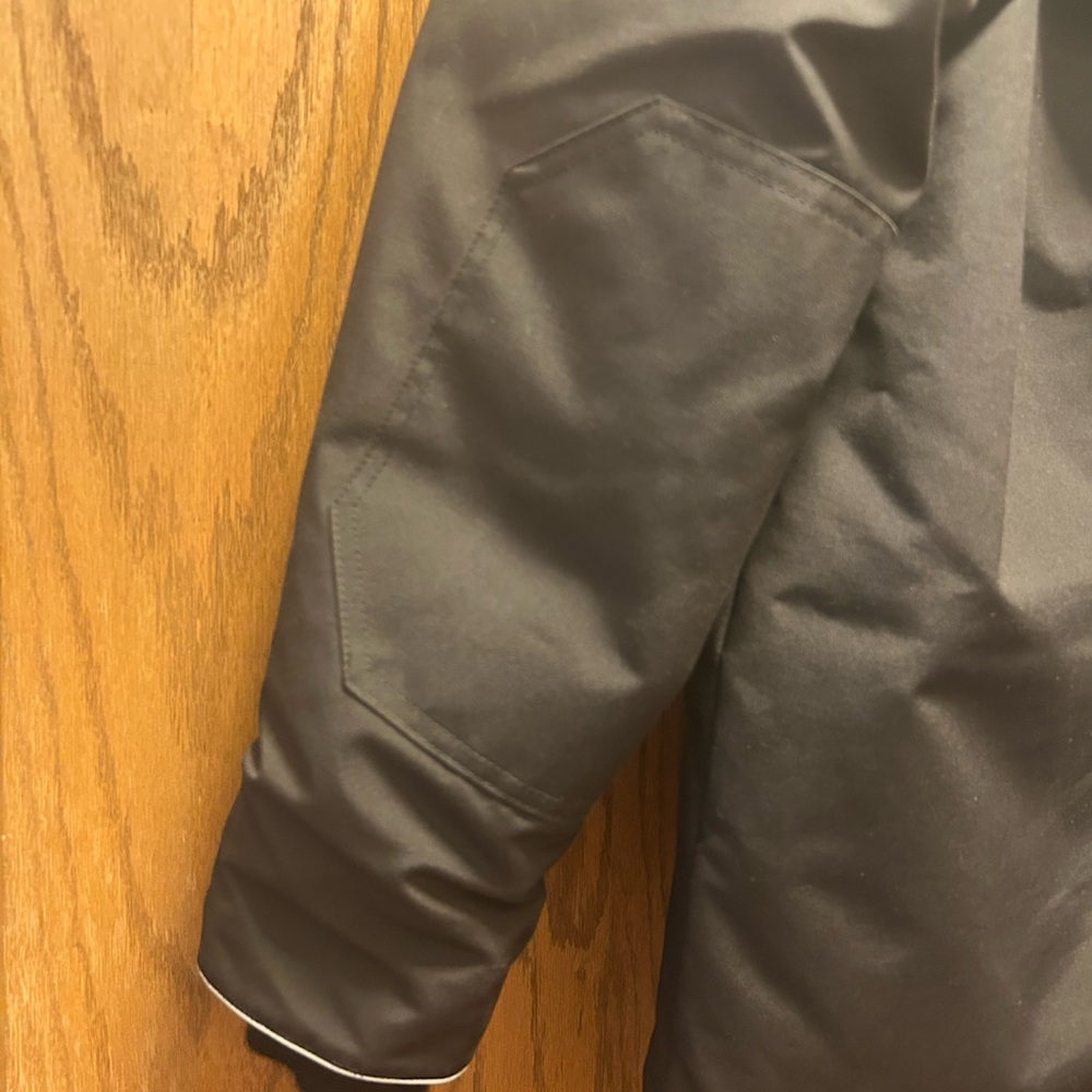 Canada Goose Jacket - Picture 8 of 10